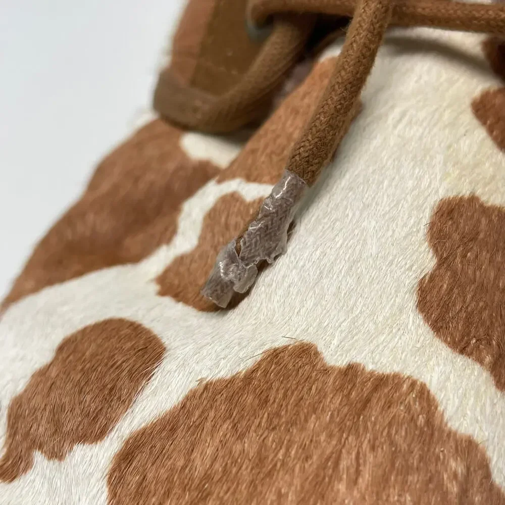 UGG please note